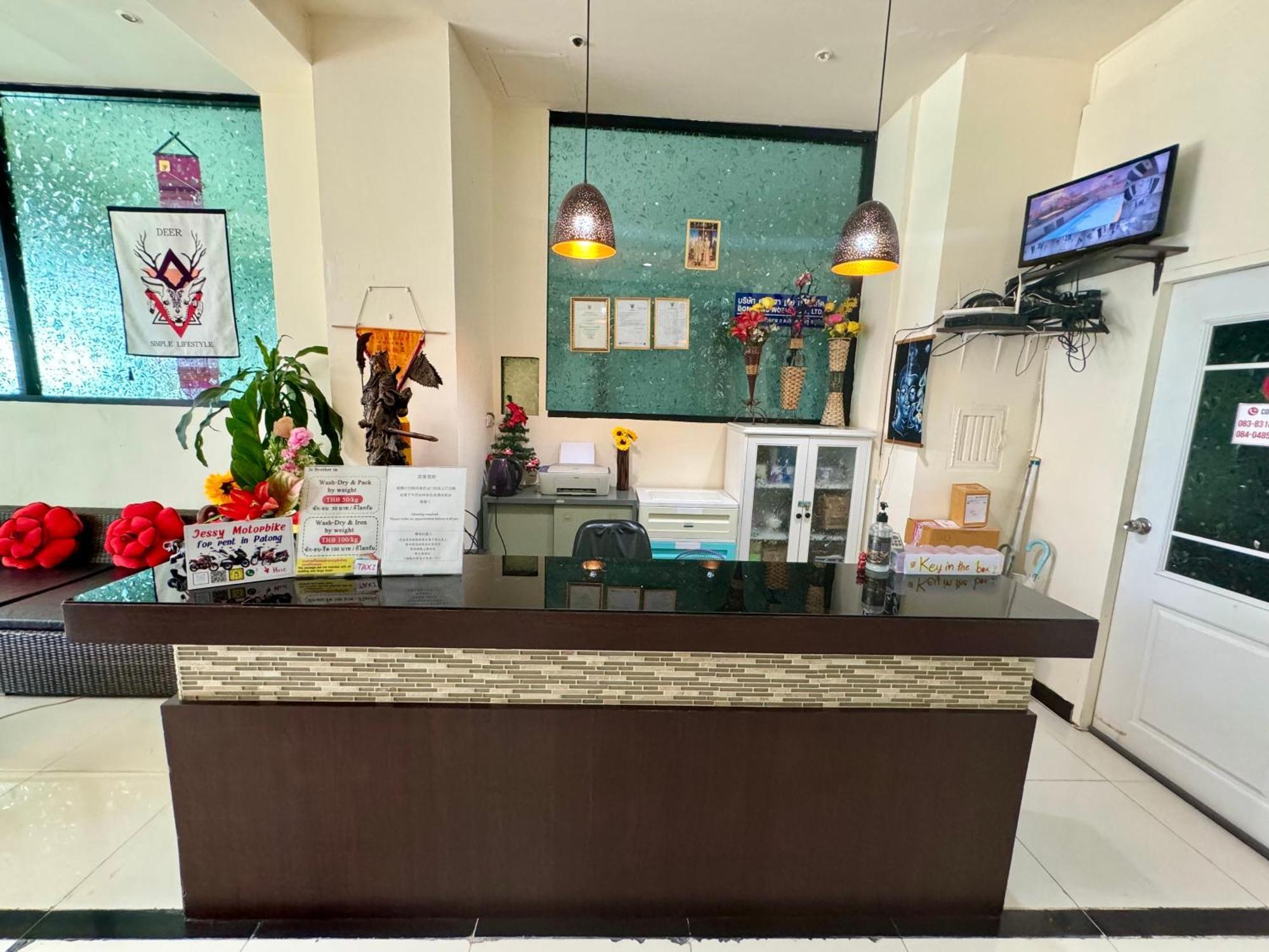 Happy 99 Guest House Patong Luaran gambar