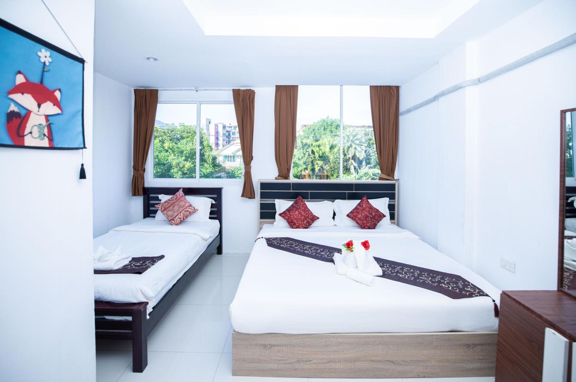 Happy 99 Guest House Patong Luaran gambar