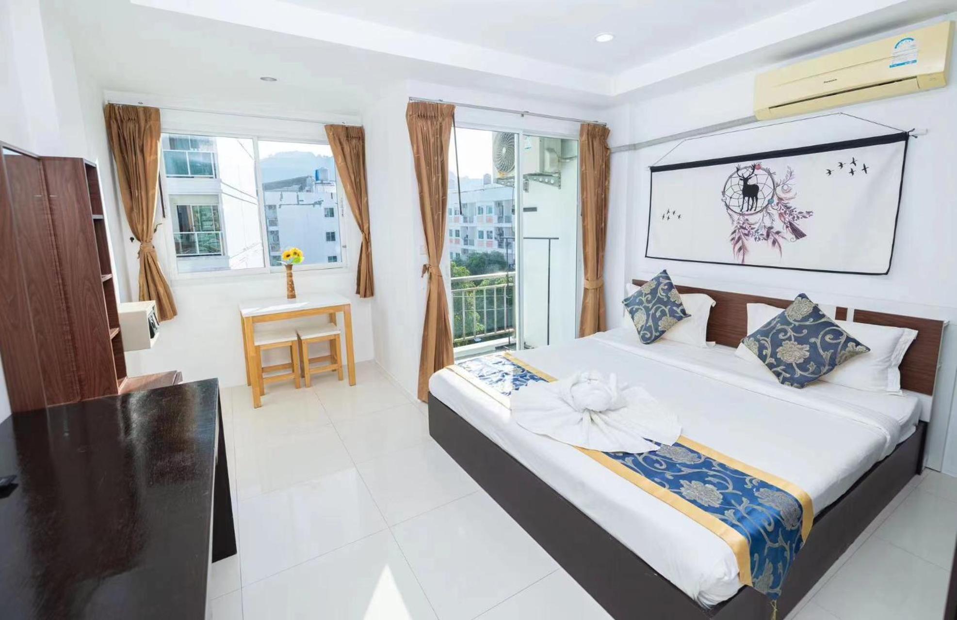 Happy 99 Guest House Patong Luaran gambar