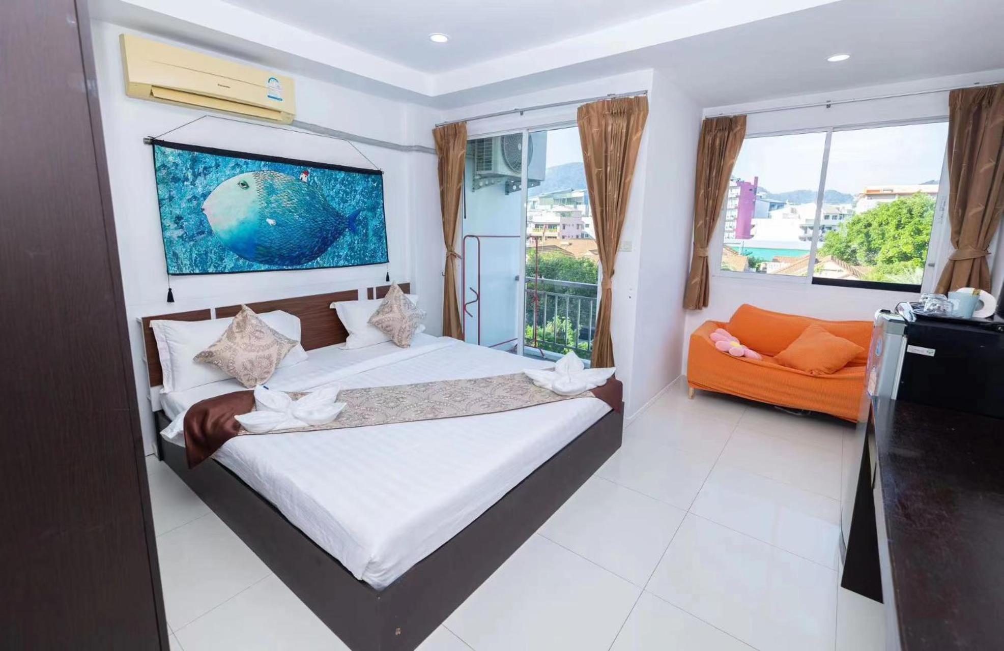 Happy 99 Guest House Patong Luaran gambar