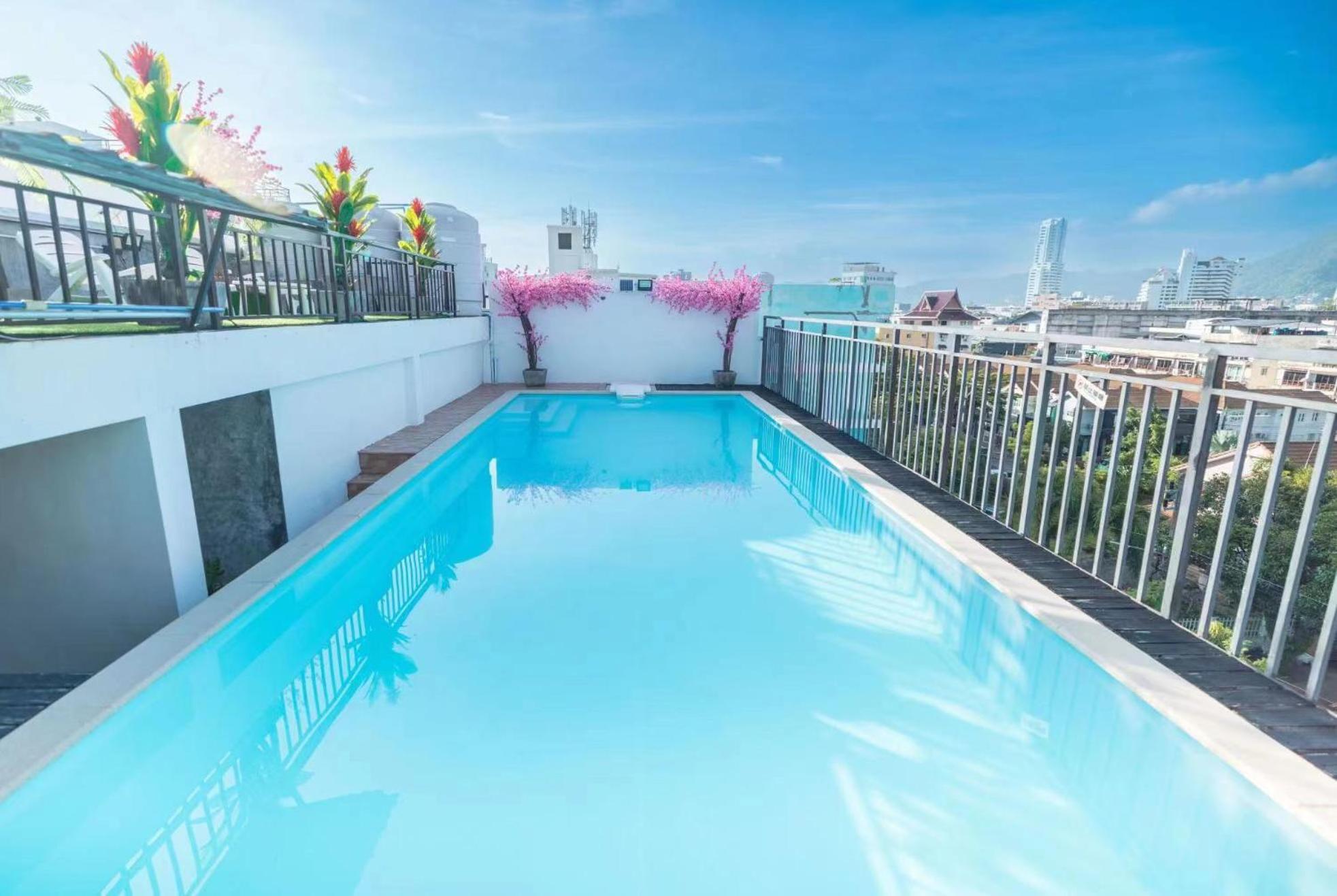 Happy 99 Guest House Patong Luaran gambar