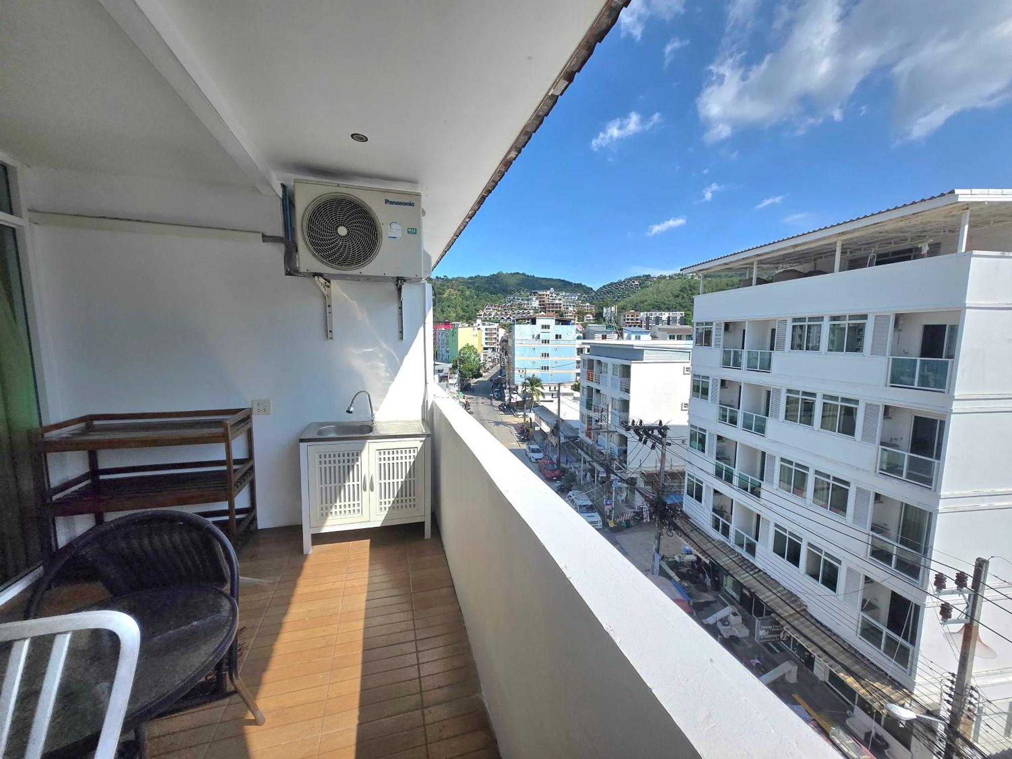 Happy 99 Guest House Patong Luaran gambar