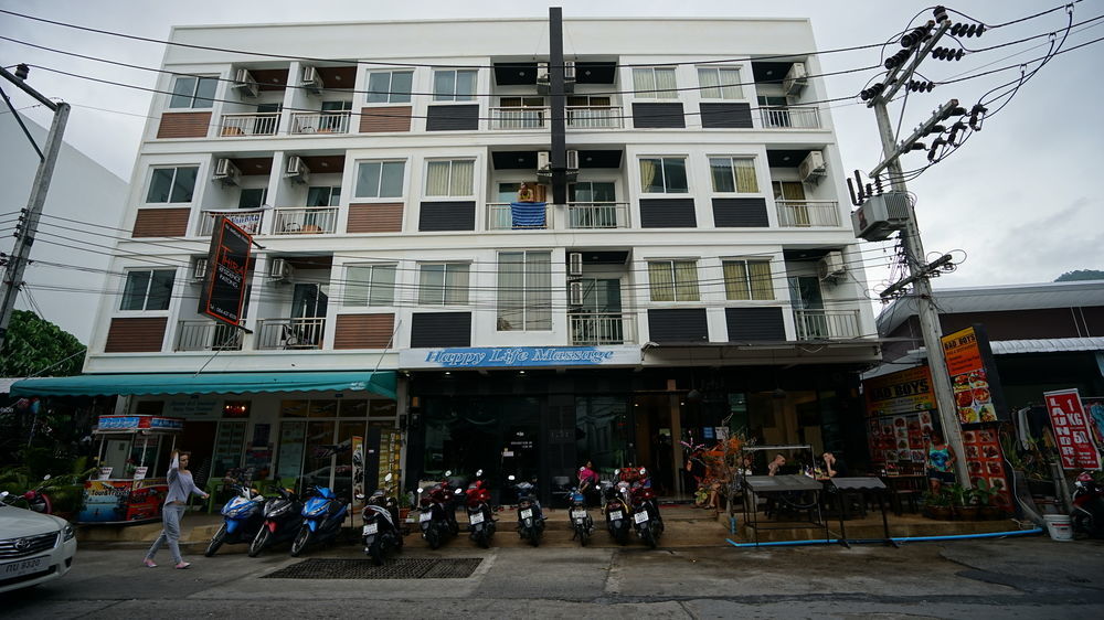 Happy 99 Guest House Patong Luaran gambar