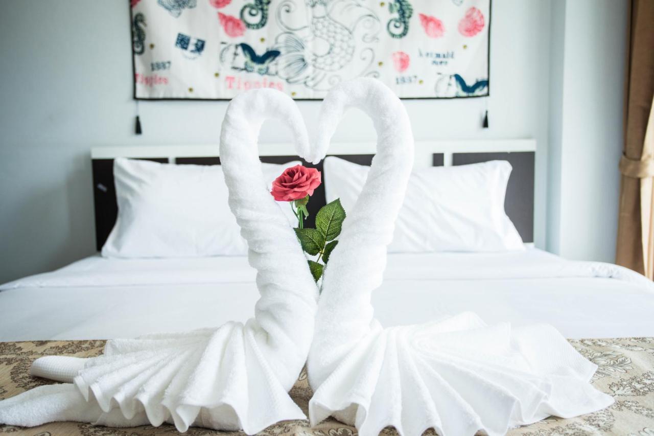 Happy 99 Guest House Patong Luaran gambar